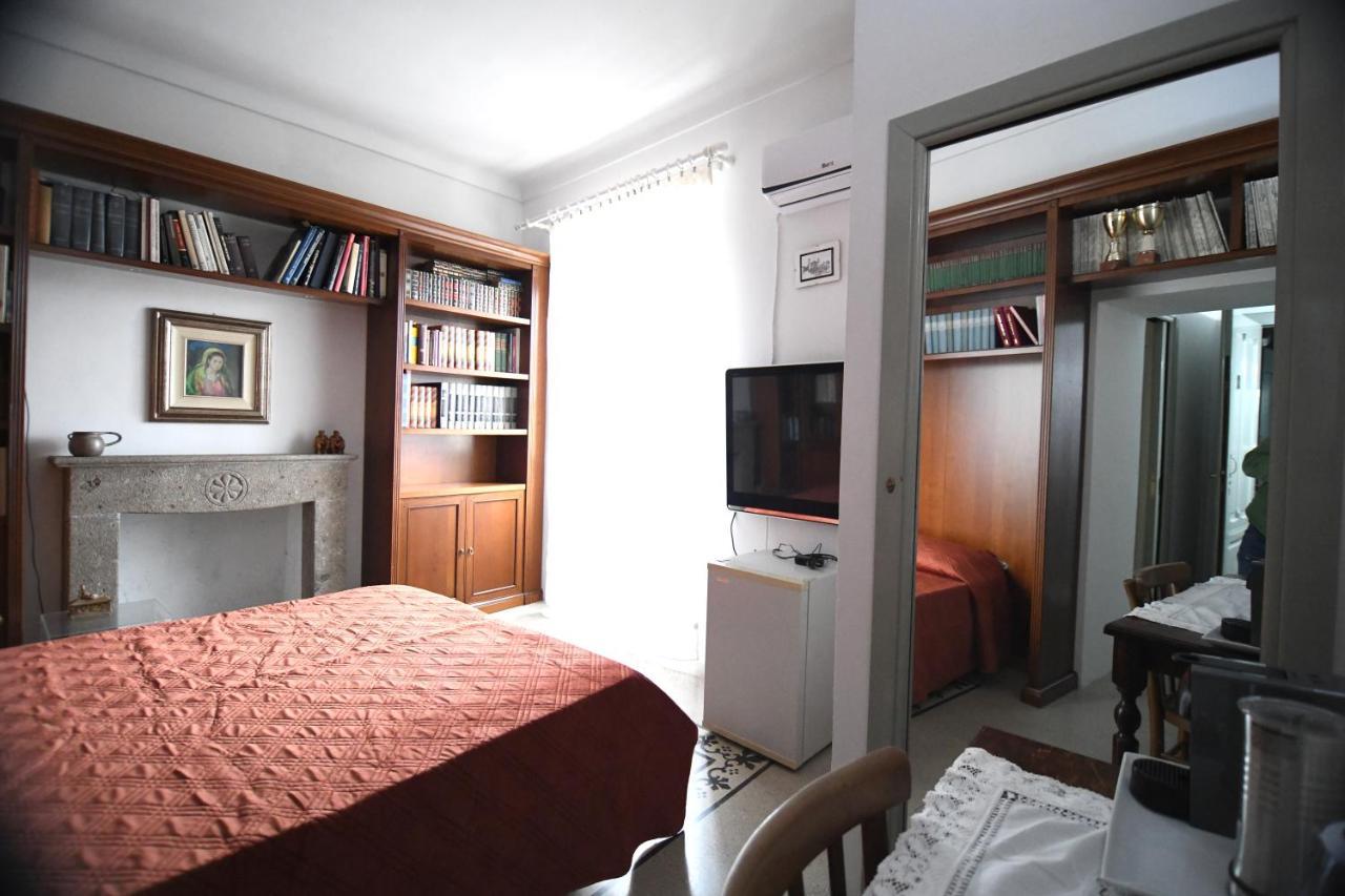 Domo Peonia Bianca Hotel Nuoro megye Kültér fotó