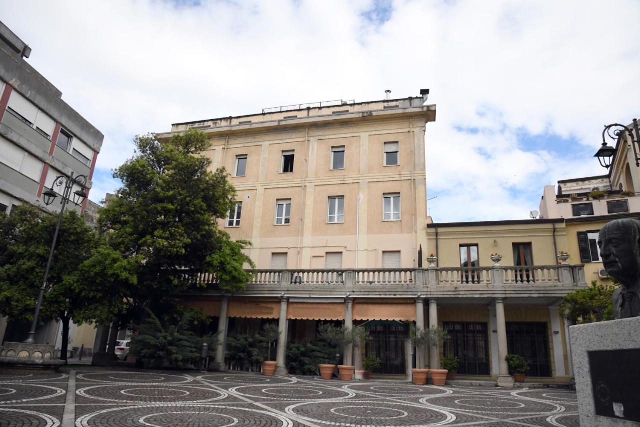 Domo Peonia Bianca Hotel Nuoro megye Kültér fotó